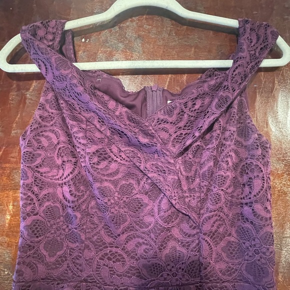 Off shoulder hi low lace dress size small - Picture 4 of 8